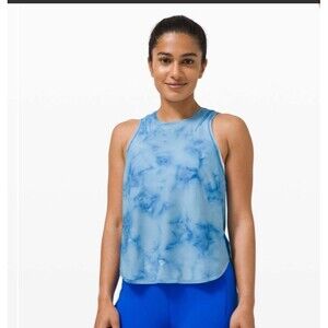 Lululemon Lightweight Run Kit Tank Top
Tidal Dye Vapor Hawaiian Blue Womens